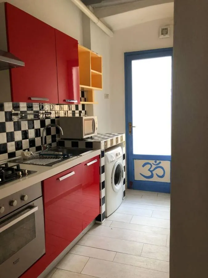 Cuisine - Bright Apartment with Balcony in Gallarate Centre