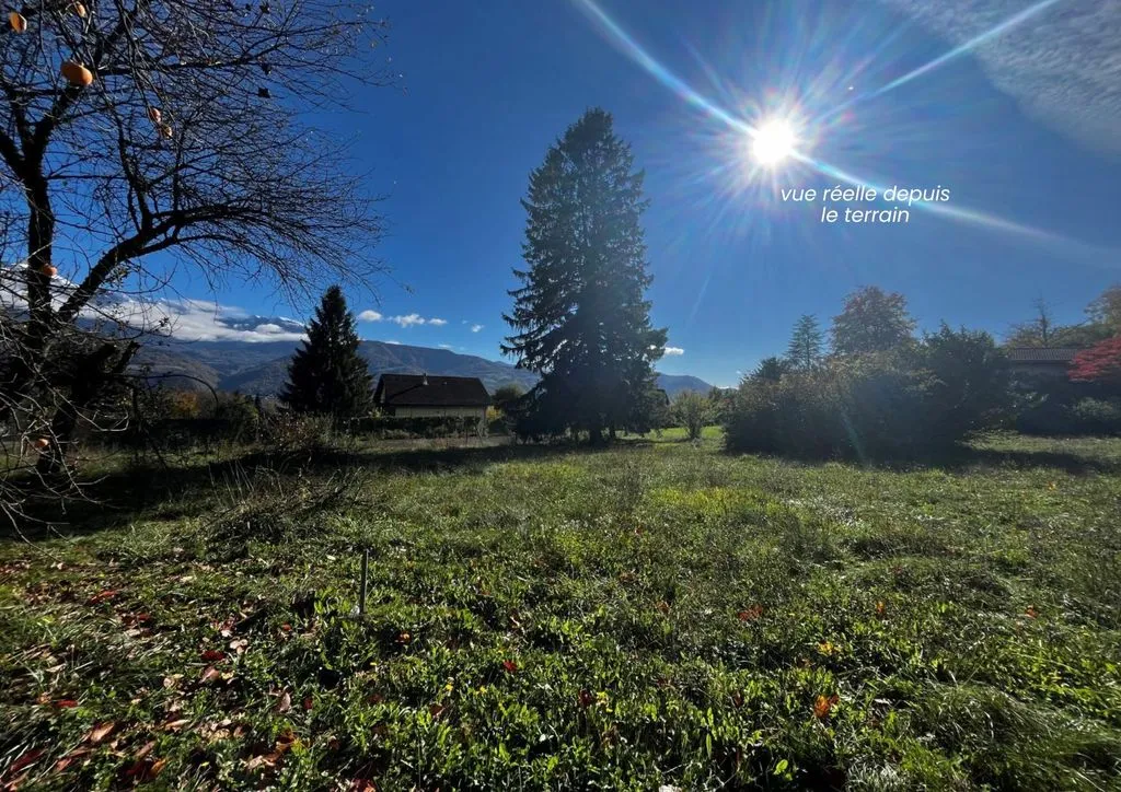 Garden - Luxury Villa with Garden near Grenoble