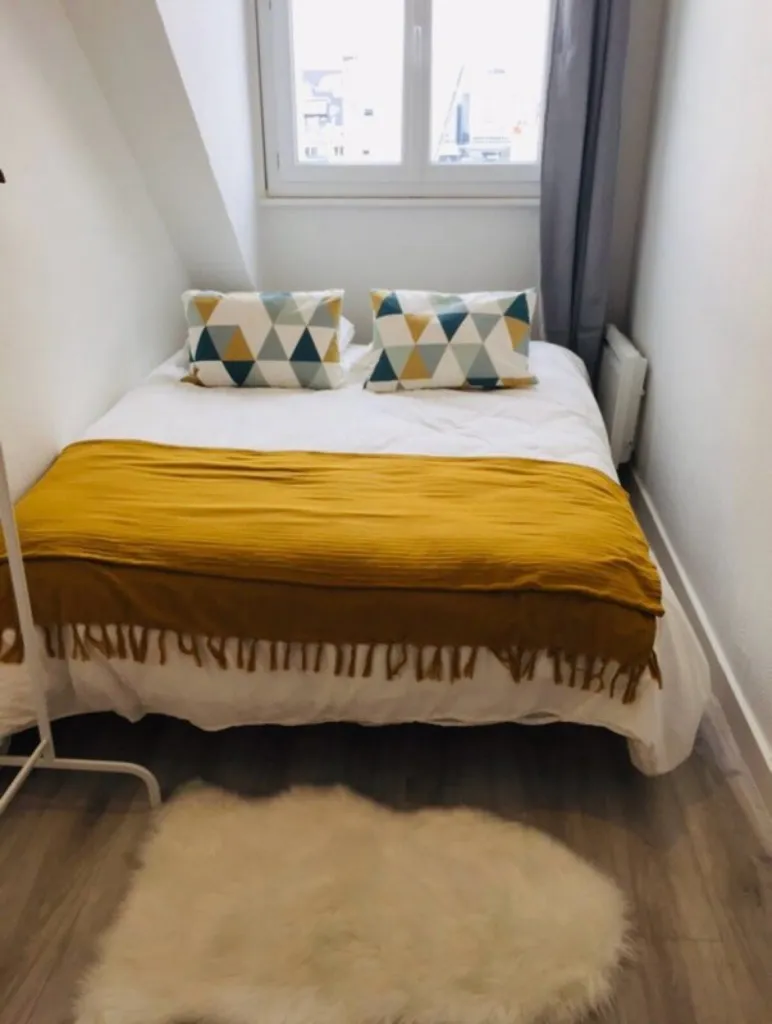 Chambres - Appartement Meublé avec Chambre Séparée à Rennes