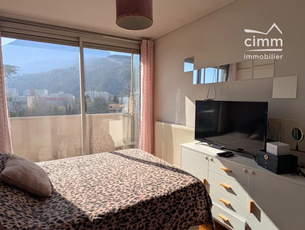 Chambres - Appartement T4 avec Balcon à Seyssinet-Pariset