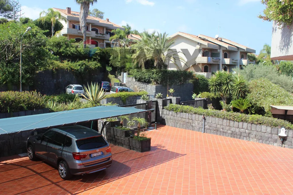 Välivaade - Two-Bedroom Apartment with Sea View in Acireale