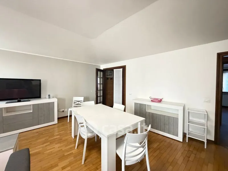 Salle à manger - Fully Furnished Apartment in Este Centre
