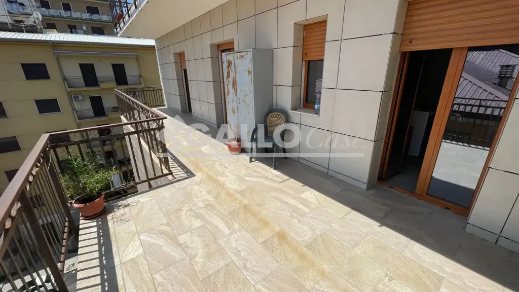 Balcon - Spacious Apartment with Terrace in Cosenza