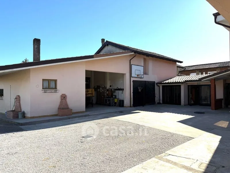 Aed - Versatile Complex with Development Potential in Ruda
