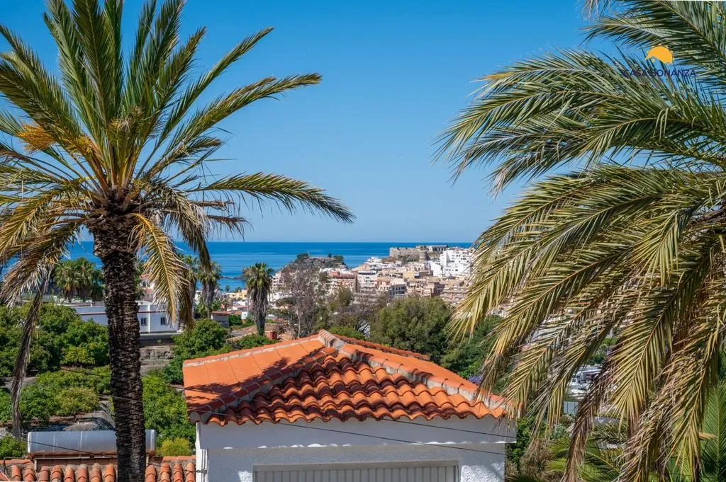 Välivaade - Luxury Villa with Pool in Almuñécar