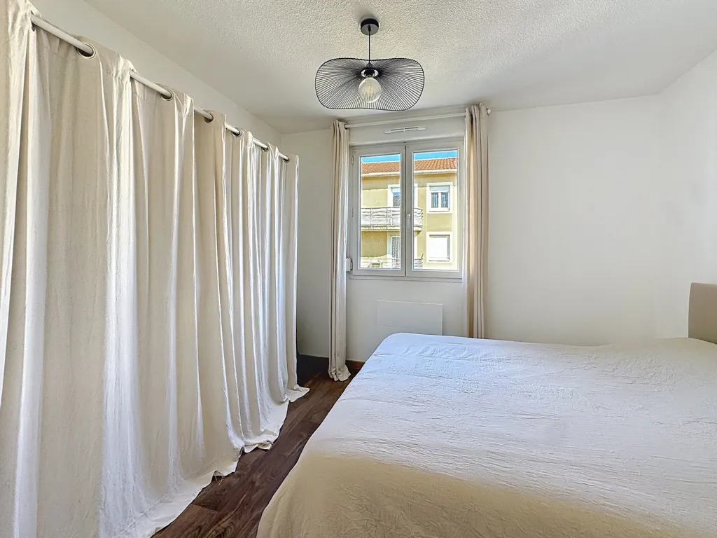 Camere da letto - Renovated Flat with Balcony in Décines-Charpieu