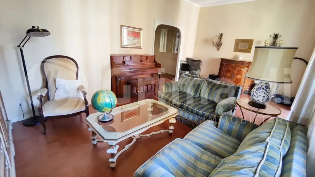 Séjour - Apartment with Balcony in Piacenza