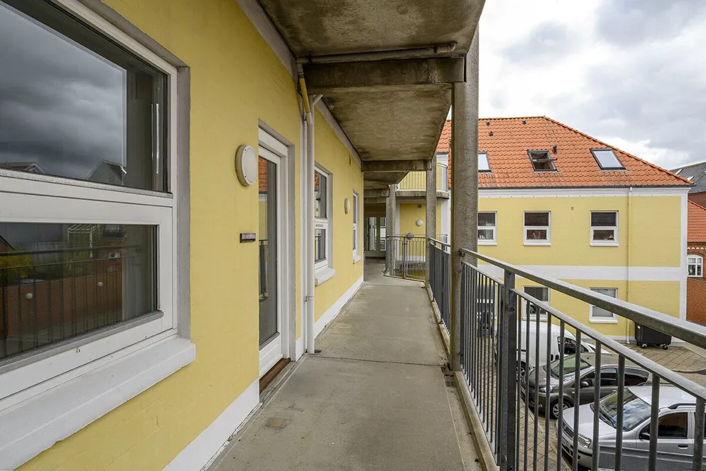 Balcone - Cozy 2-Bedroom Apartment in Løgstør