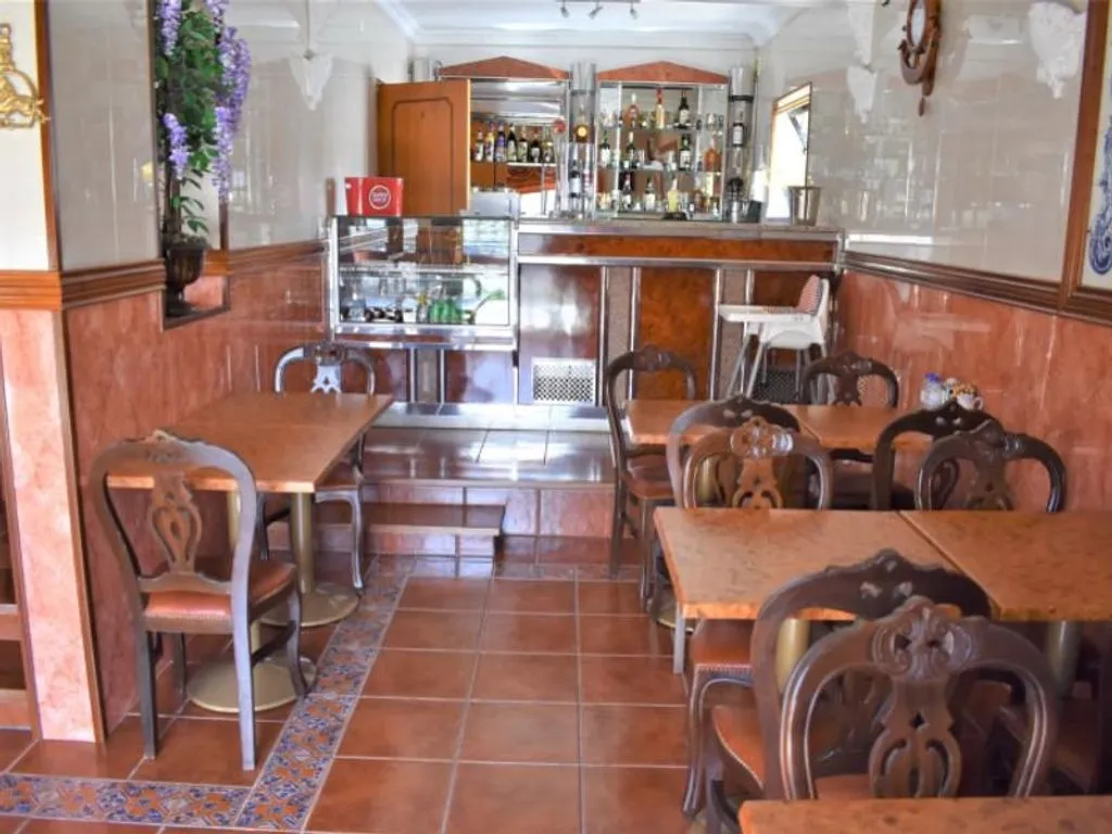Dining Room - Luxury Hotel with Pool in Estoril, Cascais