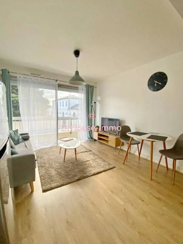 Elutuba - 2-Bedroom Apartment with Balcony in Tarbes