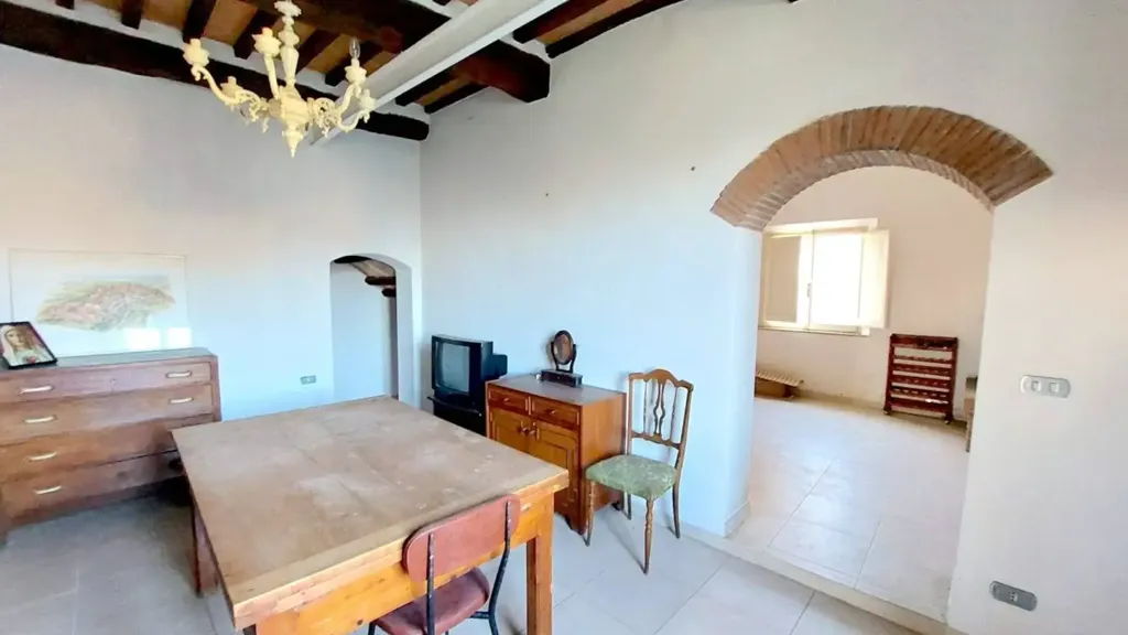 Söögituba - Rustic Farmhouse with 3000m² Land in Certaldo