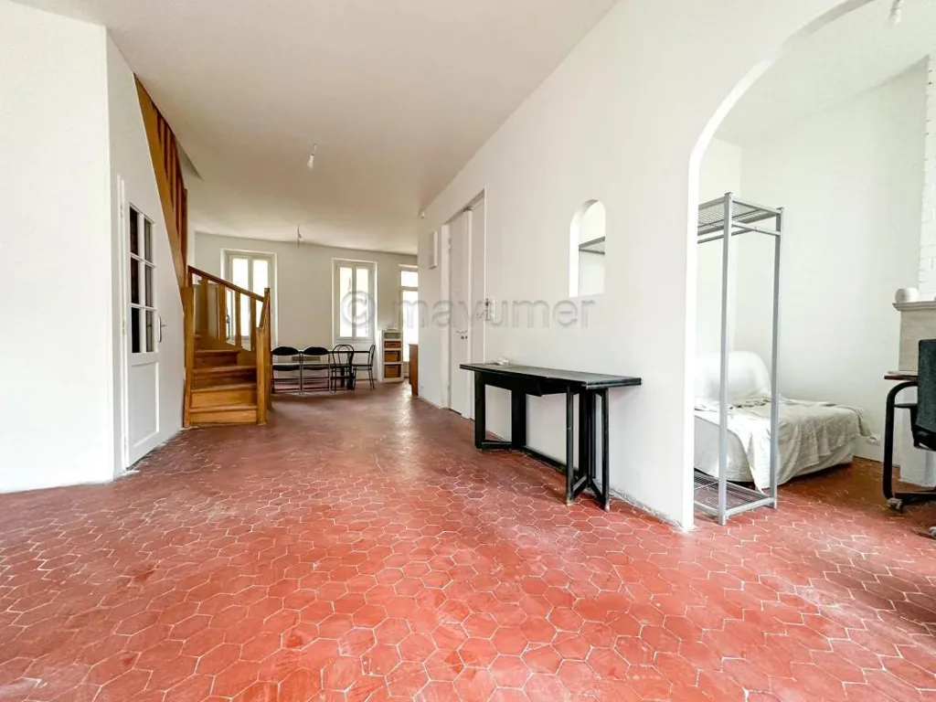 Living Room - Duplex Flat with Balconies in Marseille