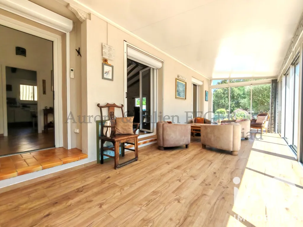 Terrazza - Characterful Villa with Pool in Trouillas