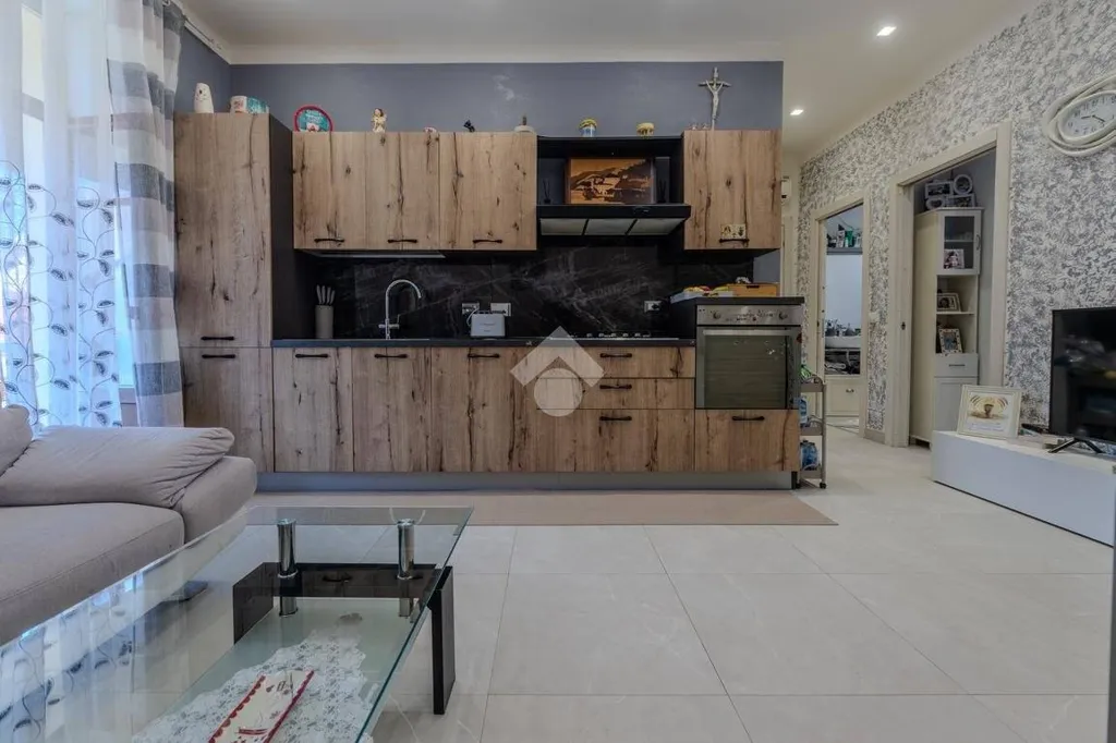 Elutuba - Rear-Facing Apartment with Balcony in Saluzzo