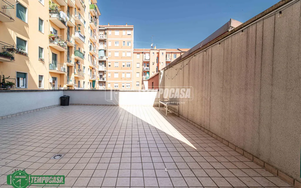 Terrasse - Quadrilocale with Double Terraces in Milan