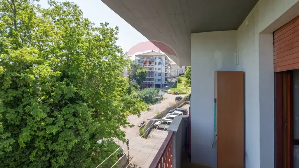 Rõdu - Rustic-Style Flat with Balcony in Chieti