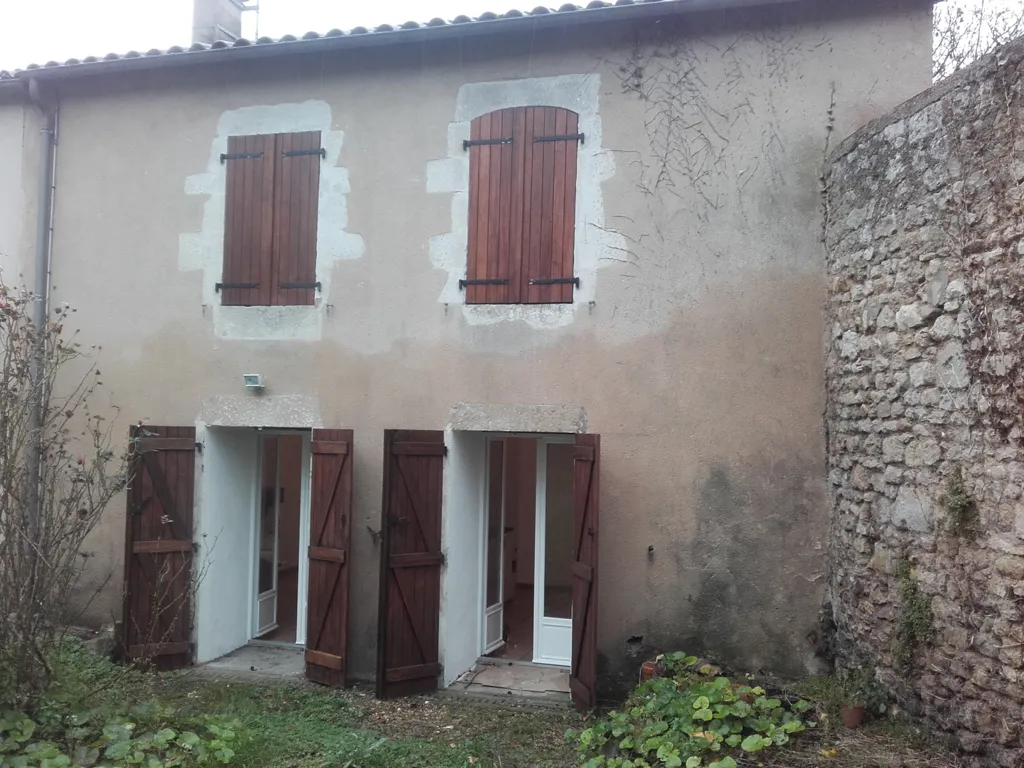 Välivaade - Double Immeuble with 12 Apartments in Poitiers Centre