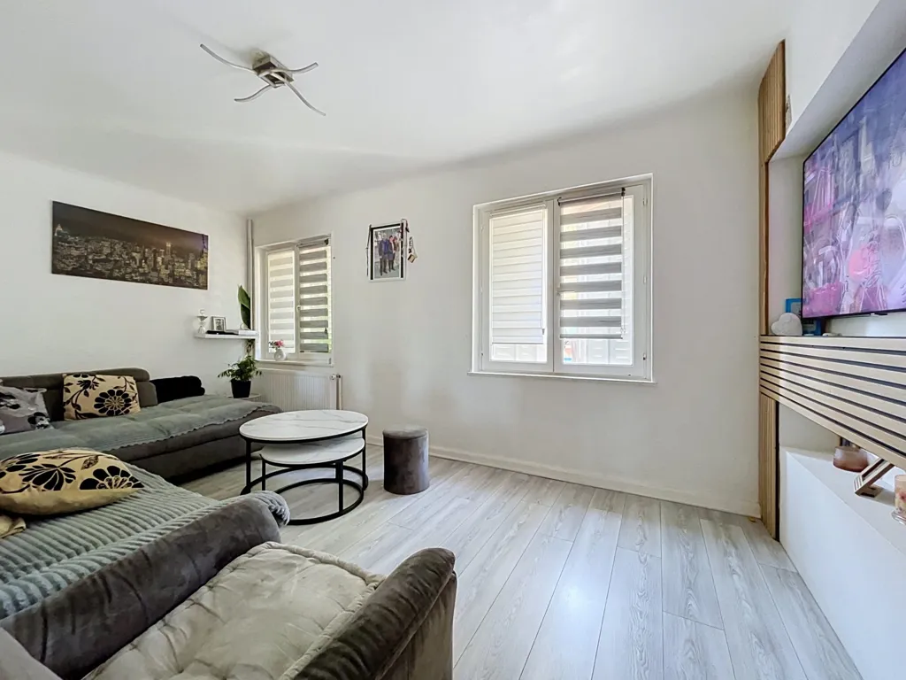 Living Room - House with Terrace in Woippy Village