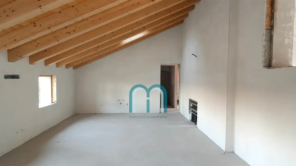 Pièces - Contemporary Apartment with Solar Panels in Salzano