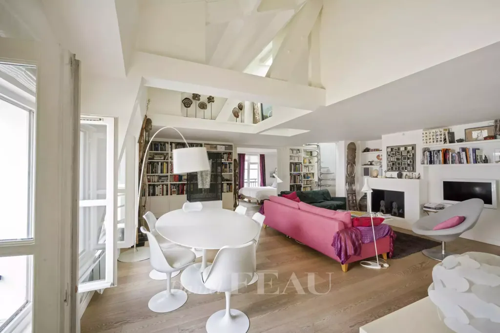 Elutuba - Split-Level Apartment with Lift in Paris 6th