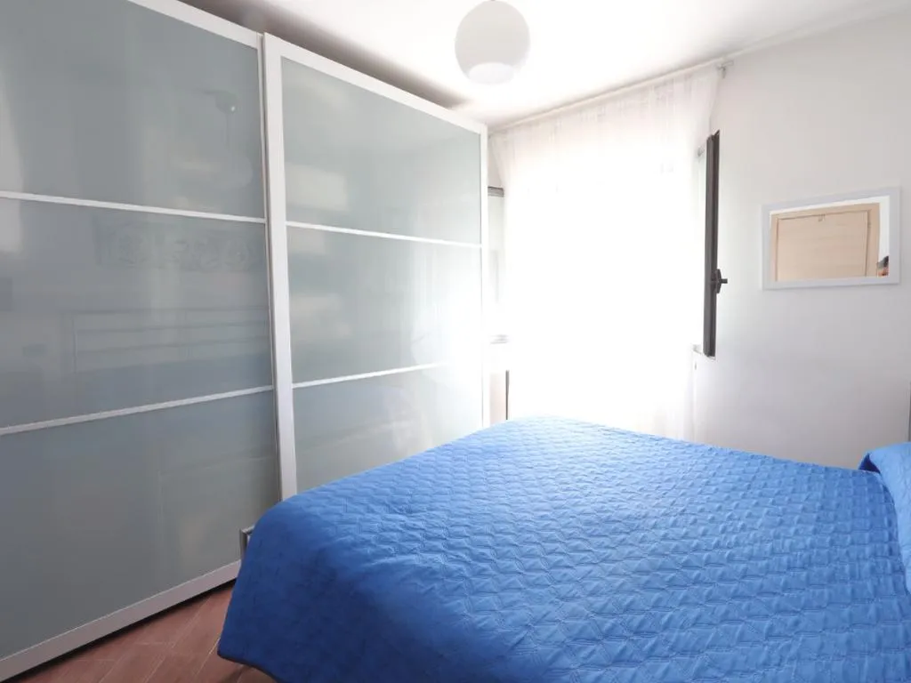 Chambres - Bifamiliare Portion with Private Garden in Pescara