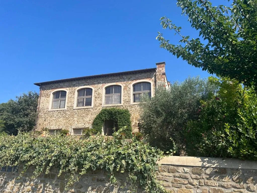 Exterior - Historic Villa with Panoramic Views in Florence