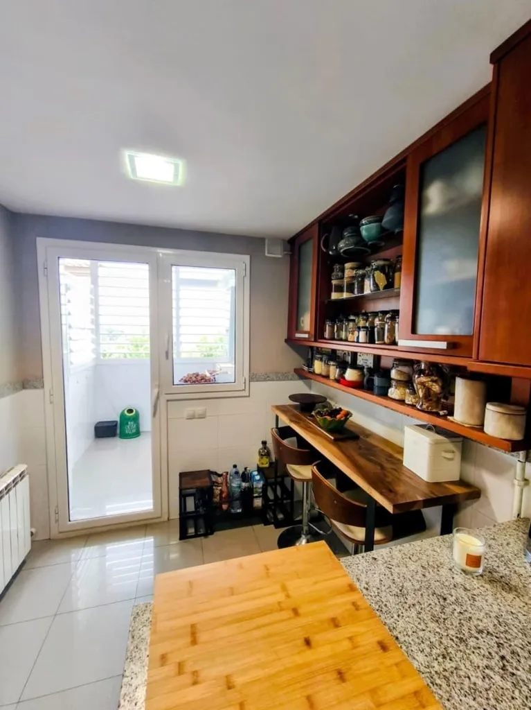 Appartement 4 chambres à Tiana