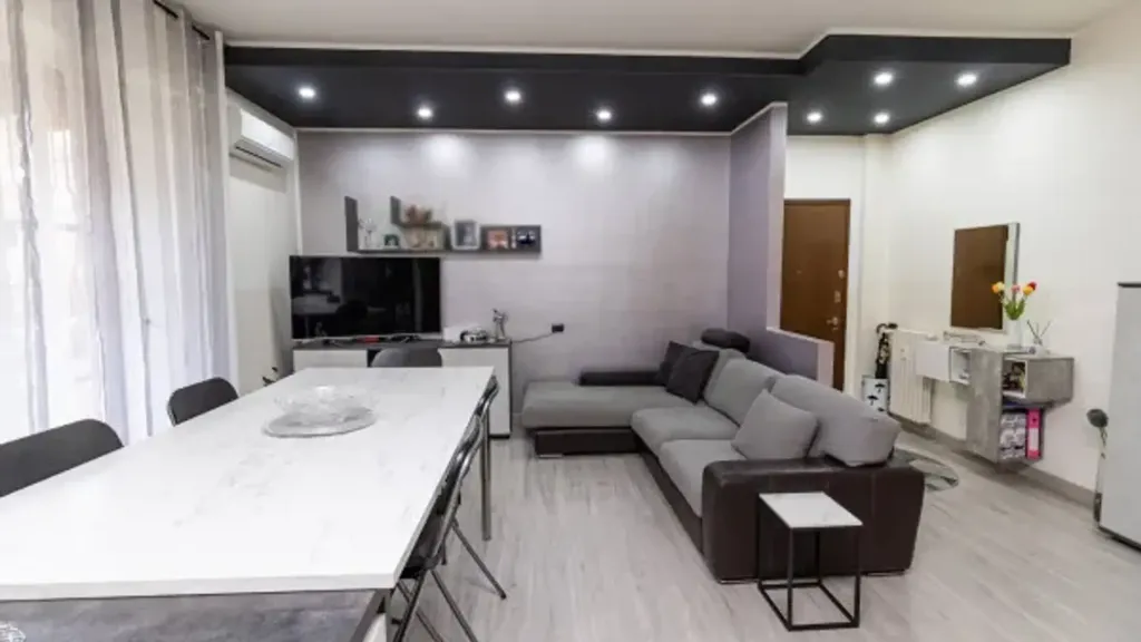 Séjour - Rusticated Apartment with Balcony in Monza