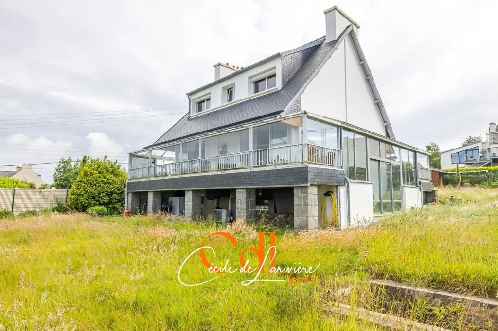 Exterior - House with Sea View in Carantec
