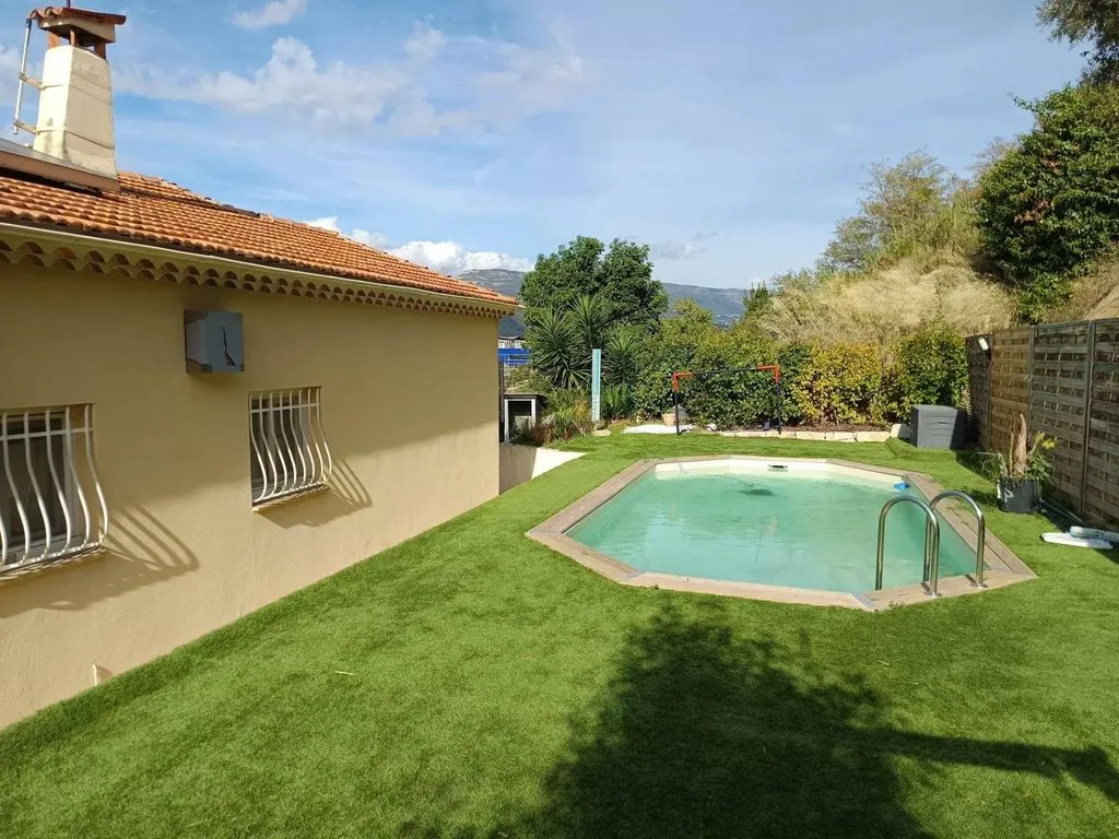 Piscina - Luxury Villa with Pool in Nice Ouest