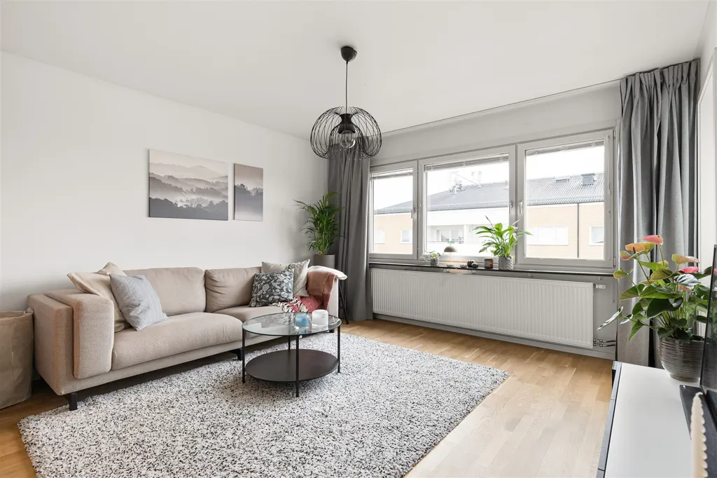 Elutuba - Modern Apartment with Skyline Balcony in Nyby