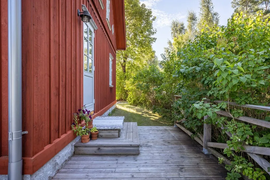 Aed - Charming Farmhouse with Stables in Västra Sund