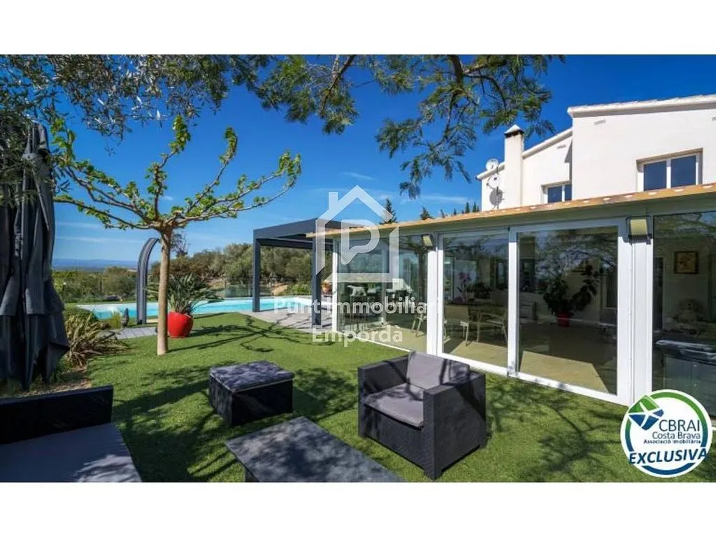Piscina - Chalet with Pool in Palau-Saverdera