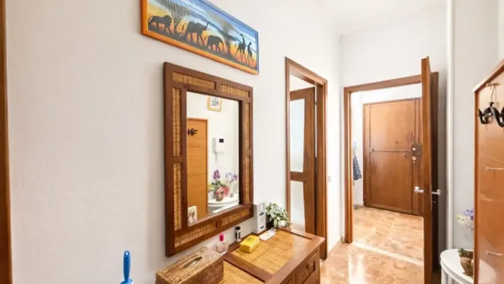Entrée - Bright Apartment with Balcony in Alessandria