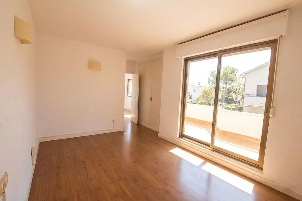 other_room
