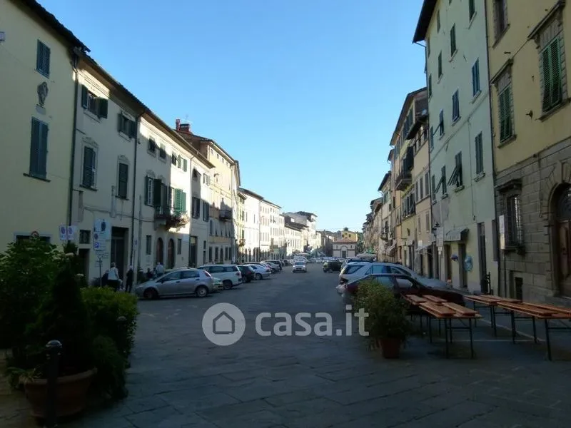 Välivaade - Rustic Trilocale in Historic Centre, Pescia