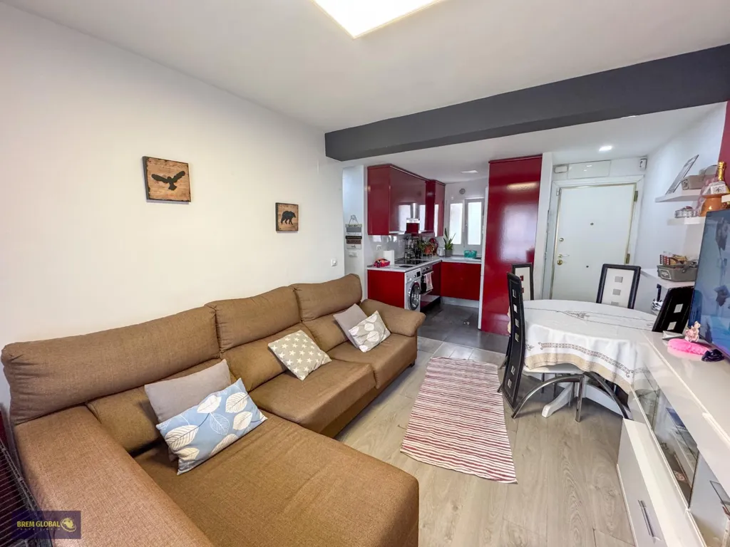 Elutuba - Fully Renovated Flat with Terrace in Madrid