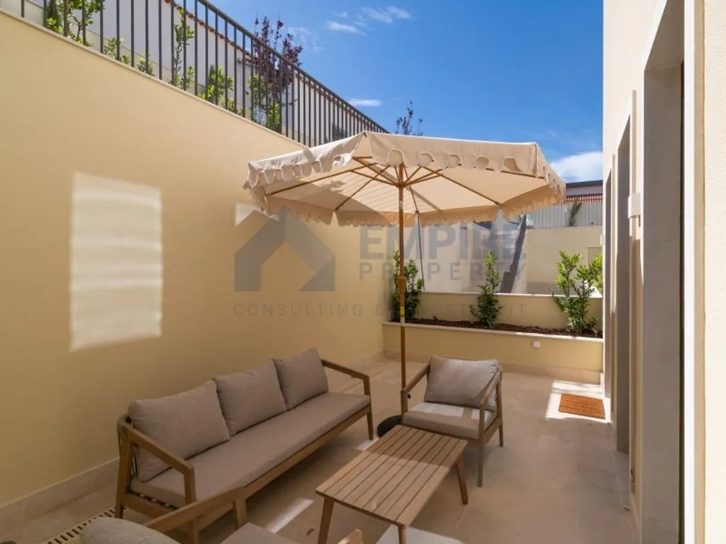 Terrazza - Luxury Duplex Flat with Garden in Monte Estoril