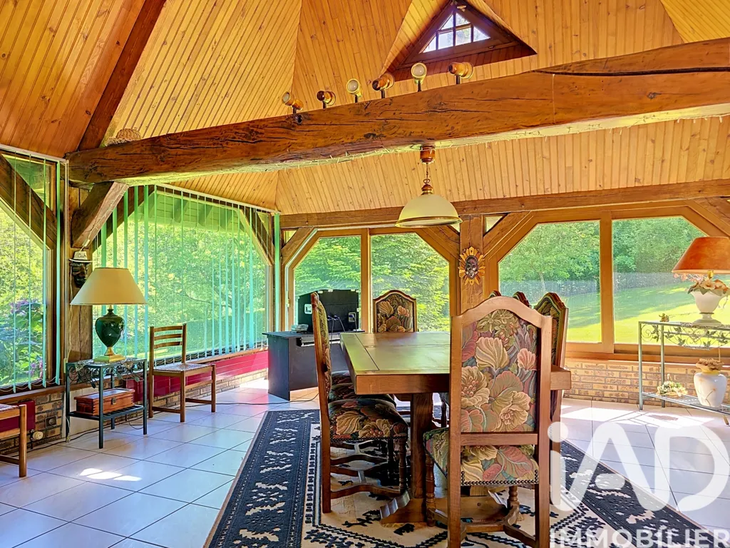 Salle à manger - Maison Traditionnelle avec Piscine à Saint-Germain-de-Pasquier