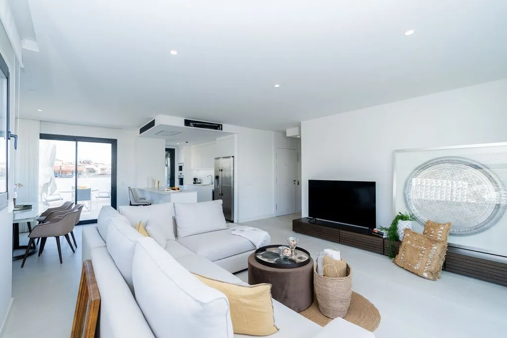 Elutuba - Luxury Penthouse with Pool in Fuengirola