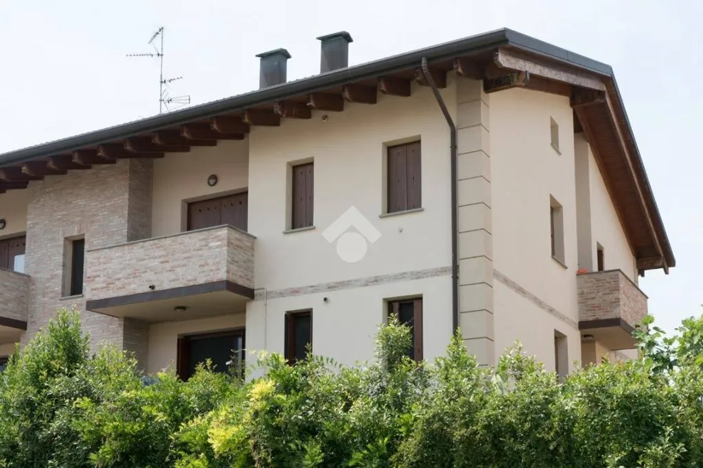 Välivaade - Modern Flat with Balcony in Cento