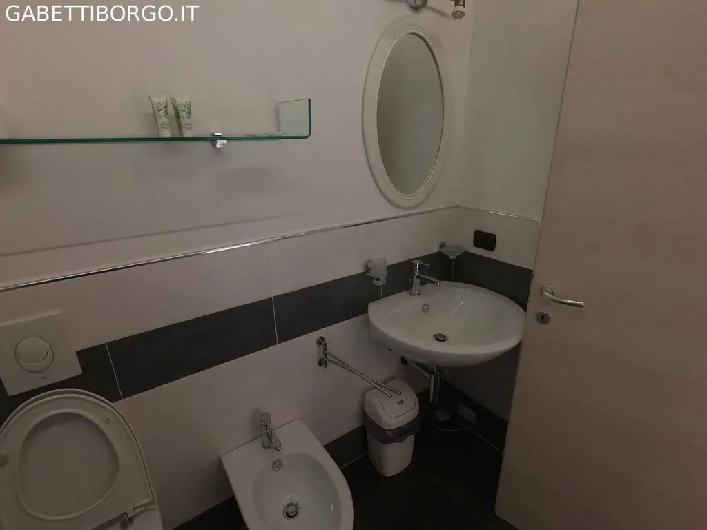 Salles de bain - Modern Apartment with Balcony in Limone Piemonte