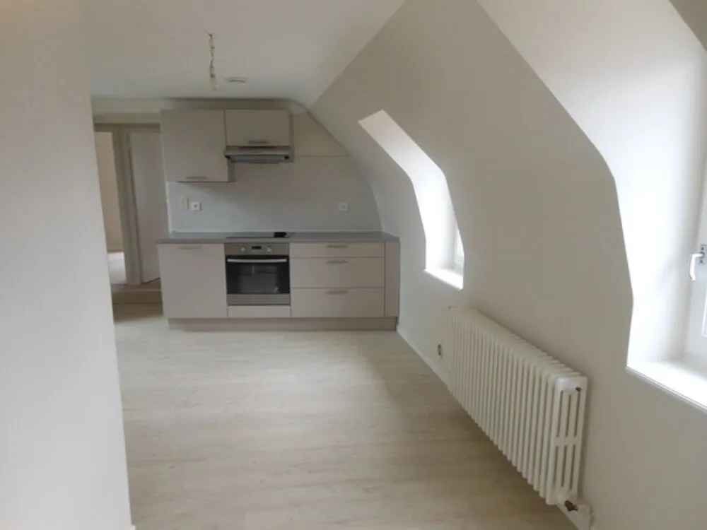 Pièces - Appartement au 3ème Étage avec Interphone à Rodez
