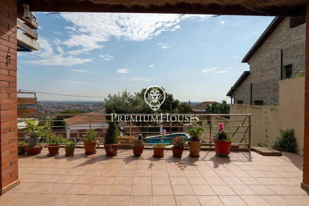 Terrazza - Luxury House with Pool in Castelldefels