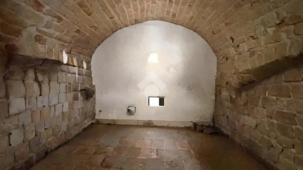 Pièces - Rustic Cielo-Terra in Bari's Old Town