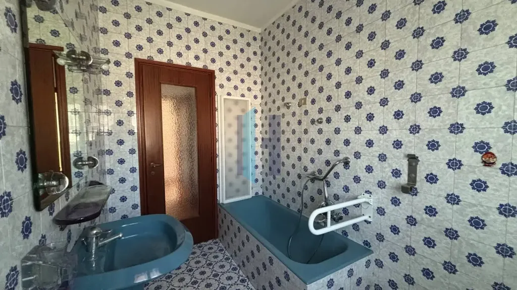Salles de bain - Trilocale with Garden in Botticino