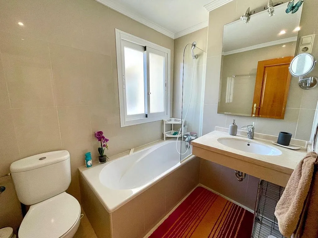 Vannitoad - Modern Penthouse with Pool in Mijas Golf