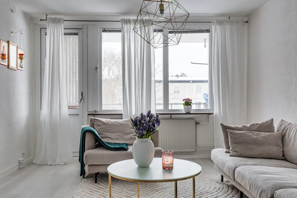 Séjour - Modern Flat with Balcony in Märsta