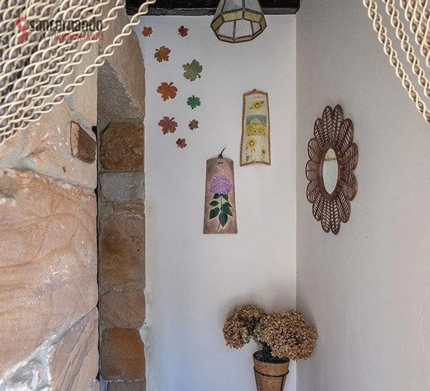 Entrée - Luxury Hotel with Traditional Architecture in Mazcuerras