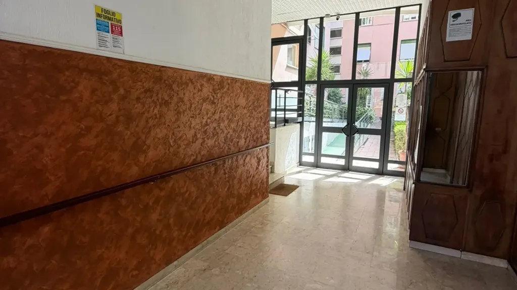 Ingresso - Two-Bedroom Apartment in Cosenza
